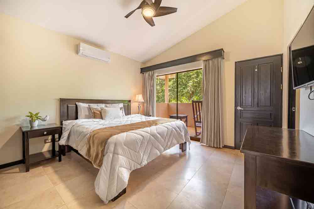 Orchid II bedroom 1